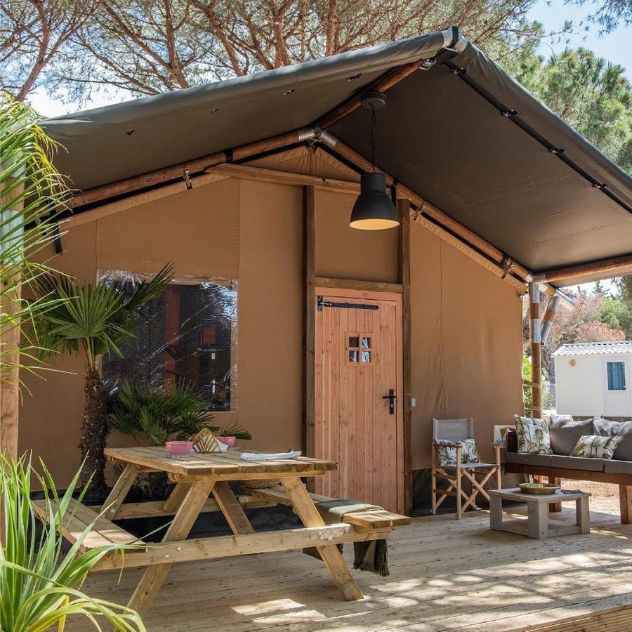 Vilanova i la Geltrú Camping Vilanova Park מראה חיצוני תמונה