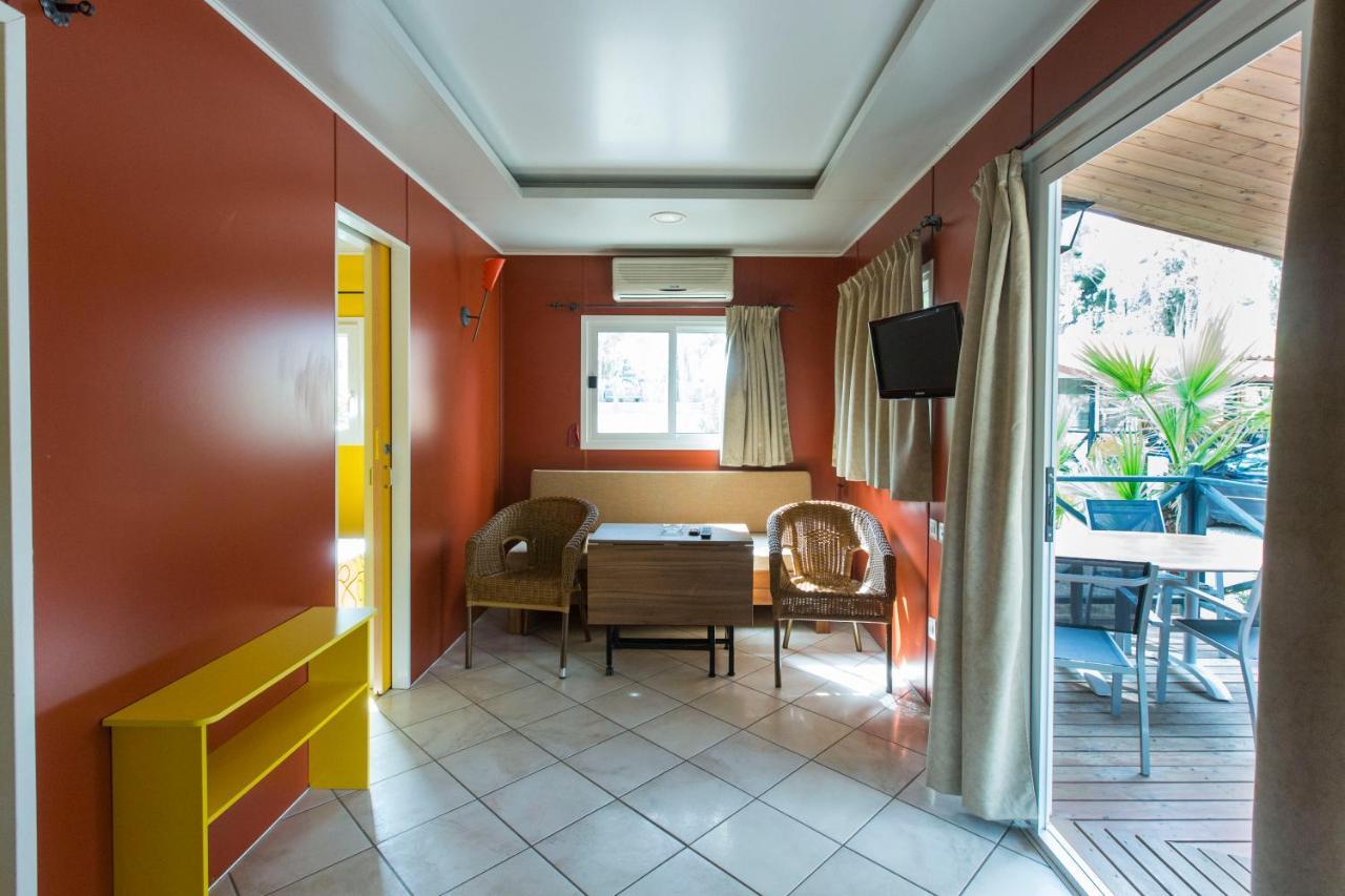 Vilanova i la Geltrú Camping Vilanova Park מראה חיצוני תמונה