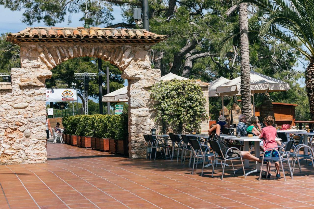 Vilanova i la Geltrú Camping Vilanova Park מראה חיצוני תמונה